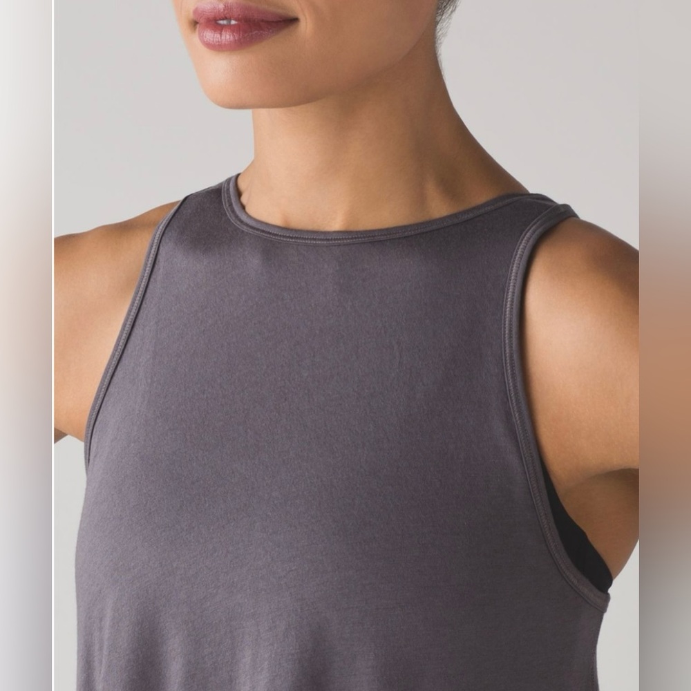 🍋 Lululemon “Get Low Scoop Tank” 🍋 EUC ⭐️LIKE NEW⭐️ {Sz: 6} 💜purplish gray🩶 - Picture 5 of 16